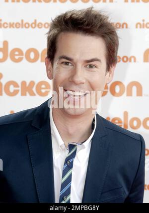 Jerry Trainor, attore del Nickelodeon, si presenta per i fotografi mentre arriva a co-ospitare gli Australian Nickelodeon Kids' Choice Awards 2010 che si tengono presso il Sydney Entertainment Centre. I vincitori della serata hanno incluso la personalità dei media Rove McManus, che ha ricevuto l'impressionante Aussie Award e la cantante pop australiana Cody Simpson, che ha vinto l'Aussie Muso Award. Sydney, Australia. 10/08/10. Foto Stock