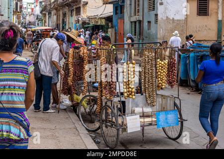 Mercato delle cipolle e dell'aglio, l'Avana, Cuba Foto Stock