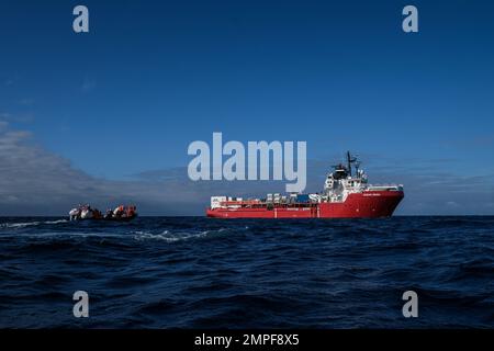 Michael Bunel / le Pictorium - l'Oceano Viking nel Mediterraneo - 4/1/2023 - Mediterraneo / Mediterraneo - Illustrazione della ONG sh Foto Stock