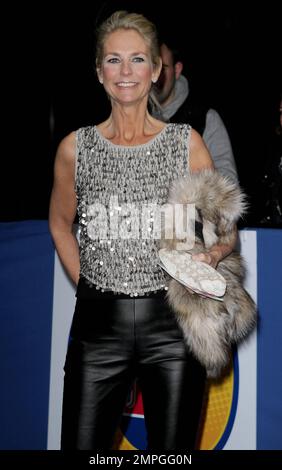 Ulrika Jonsson arriva ai British Comedy Awards che si tengono presso la O2 Arena e ospitata da Jonathan Ross. Londra, Regno Unito. 01/22/11. Foto Stock