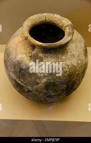 Utensili da cucina, Museo Archeologico di Son Fornes, sala d'epoca talayotica (1300-123 c.a.), Montuiri, regione di es Pla, Maiorca, Spagna Foto Stock