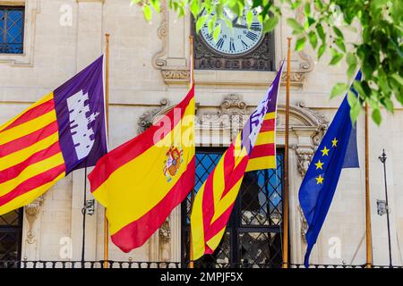 reloj de Figuera en la fachada del ayuntamiento-fabricado por Collin en 1863-, plaza de Cort, Palma, mallorca, isole balneari, Spagna, europa Foto Stock