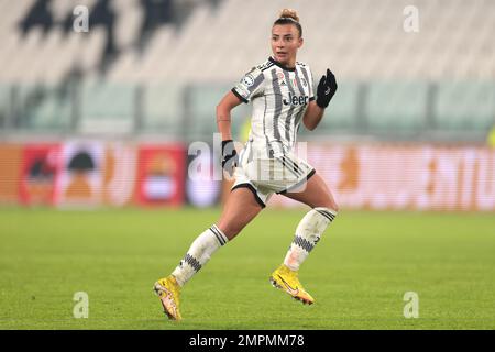 Torino, 15th dicembre 2022. Arianna Caruso della Juventus durante la partita della UEFA Womens Champions League allo Stadio Juventus di Torino. L'immagine di credito dovrebbe essere: Jonathan Moskrop / Sportimage Foto Stock