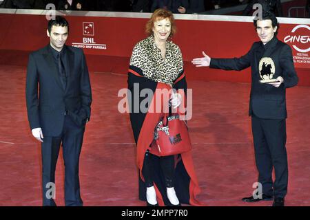 Virgile Bramy, Zazie de Paris e Olias Barco con il premio Best Film per 'Kill Me Please' alla cerimonia di premiazione finale per il Festival Internazionale del Cinema di Roma. Roma, Italia. 11/5/10. Foto Stock