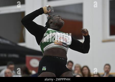 Nehvizdy, Repubblica Ceca. 31st Jan, 2023. Jessica Inchude dal Portogallo compete nel colpo messo durante la riunione di atletica indoor delle Stelle in Nehvizdy della categoria argento del World Indoor Tour, il 31 gennaio 2023, a Nehvizdy, Repubblica Ceca. Credit: Josef Vostarek/CTK Photo/Alamy Live News Foto Stock