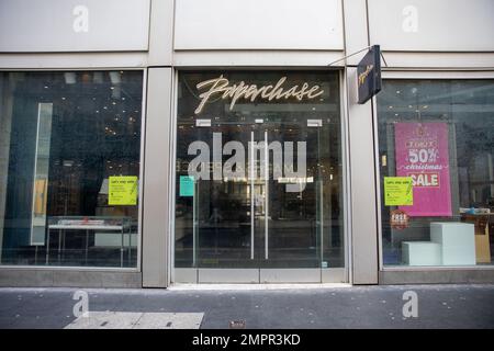 Londra, Essex, Regno Unito. 31st Jan, 2023. LONDRA, 31st gennaio 2023, Un negozio di Paperchase chiuso a Londra mentre Paperchase entra in amministrazione come Supermarket Tesco acquista il marchio di cartoleria ma non è negozi. (Credit Image: © Lucy North/SOPA Images via ZUMA Press Wire) SOLO PER USO EDITORIALE! Non per USO commerciale! Foto Stock
