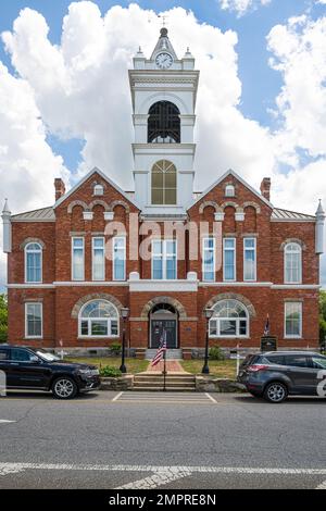 Lo storico tribunale della contea di Union, costruito nel 1899, sulla piazza della città nella comunità montana di Blairsville, Georgia. (USA) Foto Stock