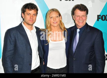 Joshua Jackson, Anna Torv e John Noble alla Fox Upfront 2012 Programming Presentation a New York, 14th maggio 2012. Foto Stock