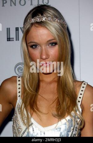 La star del '30 Rock' Katrina Bowden arriva al nightclub LIV al Fontainebleau per celebrare il suo 21st° compleanno. La data di nascita di Katrina è il 19 settembre 1988. Foto Stock