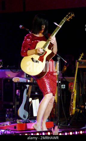 Il cantante e musicista americano Katy Perry si esibisce dal vivo al Revolution Live di Fort Lauderdale, Florida, 04/29/2009. . Foto Stock