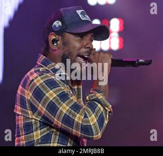 Kendrick Lamar si esibisce durante l'Essence Music Festival che si tiene presso il Mercedes-Benz Superdome di New Orleans, Louisiana. 3rd luglio, 2016. Foto Stock