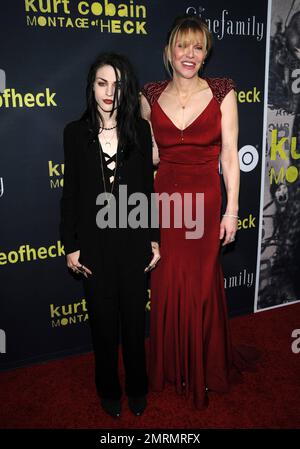 Courtney Love e Frances Bean Cobain partecipano alla prima di Los Angeles del documentario HBO 'Kurt Cobain: Montage of Heck' al Teatro Egizio di Hollywood, CA. 21st aprile 2015. Foto Stock