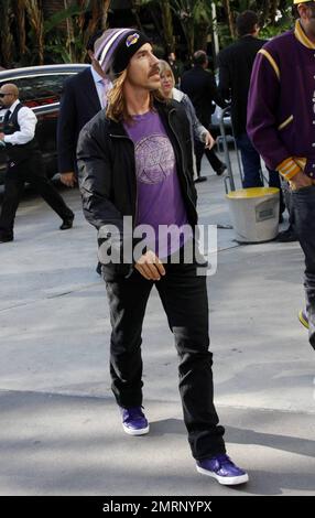 Il cantante Anthony Kiedis arriva per supportare il suo team al gioco LA Lakers Vs the Suns. Los Angeles, California. 5/19/10. Foto Stock