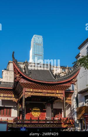 Changsha centro d'oro sotto lo sfondo di quelle vecchie strade dell'estate Foto Stock