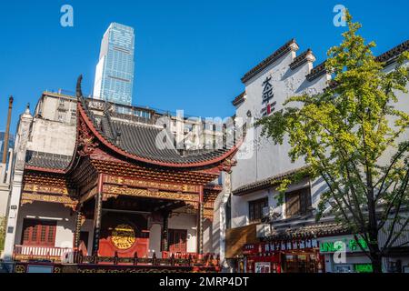 Changsha centro d'oro sotto lo sfondo di quelle vecchie strade dell'estate Foto Stock