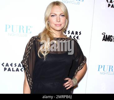 Laura Prepon festeggia il suo compleanno al pure Nightclub all'interno del Caesars Palace Resort & Casino. Las Vegas, Nevada. 9th marzo 2012. Foto Stock