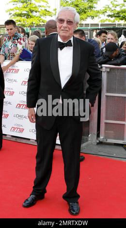 Barry Norman ai l'Oreal National Movie Awards alla Wembley Arena. Londra, Regno Unito. 5/11/11. Foto Stock