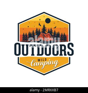 Outdoors Wild Campeggio logo emblema prima della notte venire. Illustrazione vettoriale Illustrazione Vettoriale