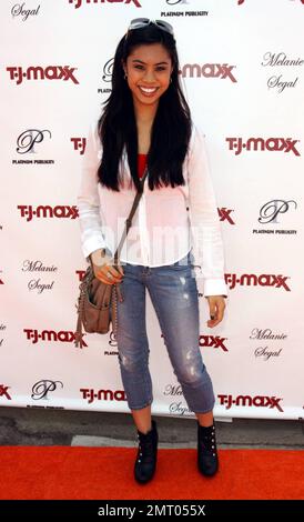 Ashley Argota partecipa al Melanie SegalÕs Celebrity Retreat presentato da T. J. Maxx in occasione dei Teen Choice Awards. Hollywood, California. 8/5/10. . Foto Stock