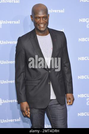 Peter Mensah alla presentazione iniziale di NBCUniversal 2016 a New York City, New York. 16th maggio, 2016. Foto Stock