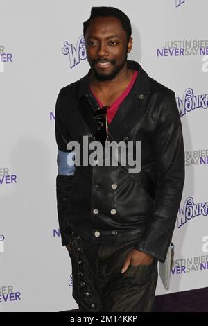 Will.i.am (alias William James Adams Jr) alla prima di 'Justin Bieber: Never Say Never' al Nokia Theatre, LA Live. Los Angeles, California. 02/08/11. Foto Stock