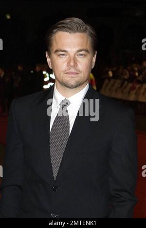 Leonardo DiCaprio partecipa alla prima mondiale della "strada rivoluzionaria". Leicester Square. Londra, Regno Unito. 1/18/09. Foto Stock