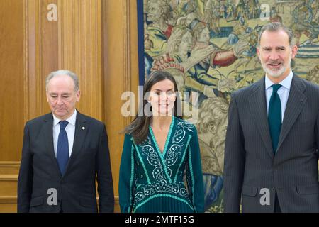 Madrid. Spagna. 20230201, re Felipe VI di Spagna, la regina Letizia di Spagna partecipa ad un'udienza con un rappresentante della Fondazione della Croce Rossa Spagnola a Palazzo Zarzuela il 1 febbraio 2023 a Madrid, Spagna Foto Stock