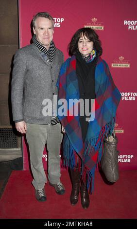 Tate Donovan e Parker Posey al “Seymour: An Introduction” Special Screening tenutosi presso la St Barts Cathedral di New York, New York. Marzo 12, 2015. Foto Stock