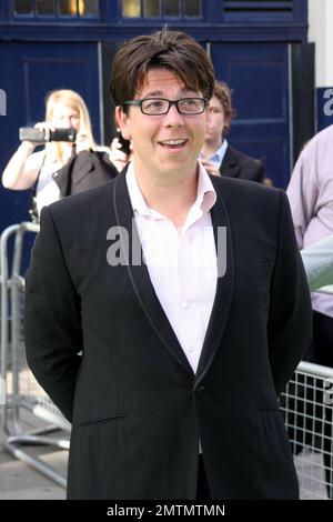 Michael McIntyre alla serata stampa per Shrek The Musical a Londra, Regno Unito. 6/14/11. Foto Stock