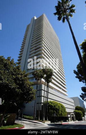 Esclusivo!! Lussuoso edificio di appartamenti Sierra Towers a Beverly Hills, CA. Attualmente sede di Kate Moss, Lindsay Lohan e Matthew Perry. 9/5/05 Foto Stock