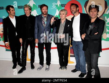 (L-R) Matt Stone, John Taylor, Simon le Bon, Nick Rhodes, Trey Parker e Roger Taylor arrivano al 15th° anniversario di South Park a Santa Monica, California. 20th settembre 2011. Foto Stock