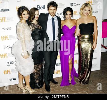 Selena Gomez, Rachel Korine, James Franco, Vanessa Hudgens e Ashley Benson alla prima di 'Spring Breakers' durante il Toronto International Film Festival. Toronto, ONTARIO. 7th settembre 2012. Foto Stock