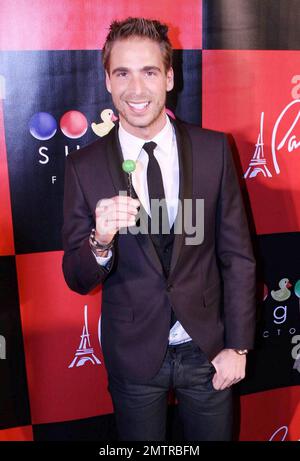 Simon Huck si presenta per i fotografi alla grande apertura della Sugar Factory American Brasserie tenutasi al Paris Las Vegas Hotel & Casino. Las Vegas, Nevada. 03/04/11. Foto Stock