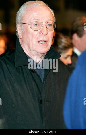 Michaedl Caine partecipa alla prima cinematografica londinese di "The Prestige" UK 11/05/2006 Foto Stock