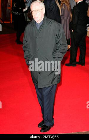 Michaedl Caine partecipa alla prima cinematografica londinese di "The Prestige" UK 11/05/2006 Foto Stock