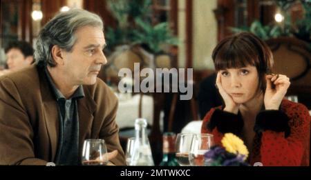 On connaît la chanson Same Old Song anno: 1997 - Francia Pierre Ardisti, Sabine Azéma Direttore : Alain Resnais Foto Stock