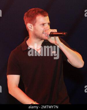 Mike Skinner of the Streets si esibisce dal vivo durante il terzo giorno del 2011 Reading Festival a Richfield Avenue a Reading, Inghilterra. 28th agosto 2011. Foto Stock