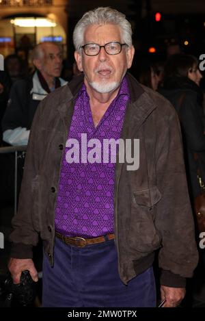 Rolf Harris alla serata stampa "gli ombrelli di Cherbourg" al Gielgud Theatre di Londra, Regno Unito. 3/22/11. Foto Stock