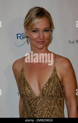 Kari Matchett si presenta per i fotografi alla Weinstein Company e al Golden Globe After Party 2011 di Relativity Media in seguito ai Golden Globe Awards 68th che si tengono all'hotel Beverly Hilton. Los Angeles, California. 01/16/11. Foto Stock