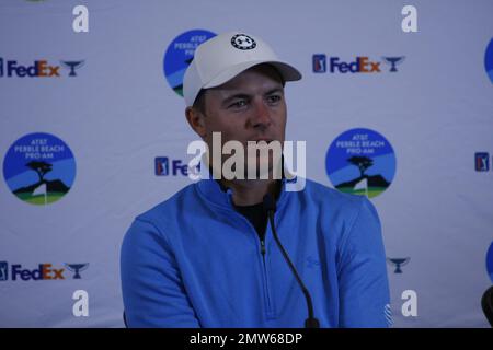 Pebble Beach, California, Stati Uniti. 1st Feb, 2023. Jordan Speith si rivolge ai media prima dell'inizio del TORNEO DI GOLF AT&T Pro-Am PGA: Motofoto/Alamy Live News Foto Stock