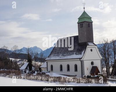 Chiesa filiale cattolica romana Ardning, dedicata a San Giovanni Battista, Ardning, Enns Valley, Stiria, Austria Foto Stock