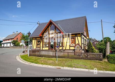 Casa residenziale, centro città, Seiffen, Erzgebirge, Sassonia, Germania Foto Stock