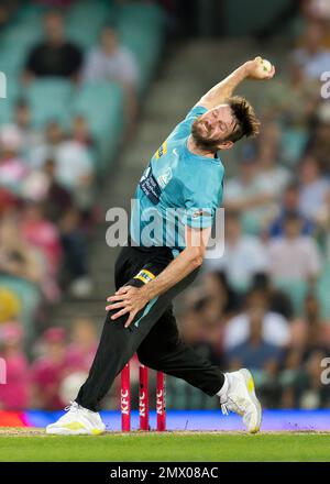 Michael Neser delle coppe riscaldate durante la partita della Big Bash League maschile tra i Sydney Sixers e il Brisbane Heat al Sydney Cricket Ground, il 02 febbraio 2023, a Sydney, Australia. (FOTO : IZHAR KHAN) IMMAGINE LIMITATA AD USO EDITORIALE - RIGOROSAMENTE NESSUN USO COMMERCIALE Foto Stock