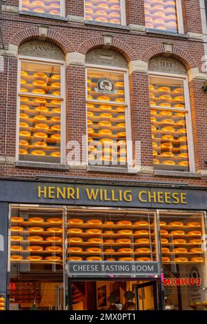 Sale di degustazione formaggi a Reguliersbreestraat 24, 1017 CN Amsterdam, Paesi Bassi Foto Stock
