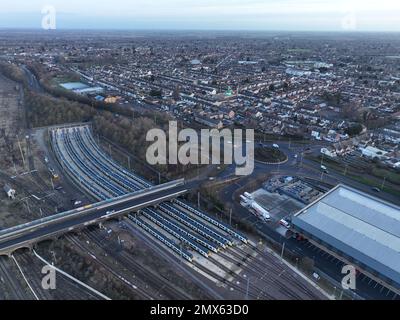 Peterborough, Regno Unito. 01st Feb, 2023. I treni sono stazionari nei sidings a Peterborough, Cambs., poichè l'azione nazionale di sciopero dal sindacato dei macchinisti di treno ASLEF e dal sindacato di RMT significa che non ci saranno treni che funzionano oggi, o venerdì 3rd febbraio. La linea principale della costa orientale tra Peterborough e Londra è di solito molto frequentata dai pendolari sui treni Thameslink e LNER. Credit: Paul Marriott/Alamy Live News Foto Stock