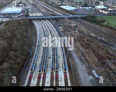 Peterborough, Regno Unito. 01st Feb, 2023. I treni sono stazionari nei sidings a Peterborough, Cambs., poichè l'azione nazionale di sciopero dal sindacato dei macchinisti di treno ASLEF e dal sindacato di RMT significa che non ci saranno treni che funzionano oggi, o venerdì 3rd febbraio. La linea principale della costa orientale tra Peterborough e Londra è di solito molto frequentata dai pendolari sui treni Thameslink e LNER. Credit: Paul Marriott/Alamy Live News Foto Stock