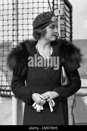 Barbara Hutton. Portait dell'erede americana, Barbara Woolworth Hutton (1912-1979), a bordo di una nave negli anni '1930s Foto Stock