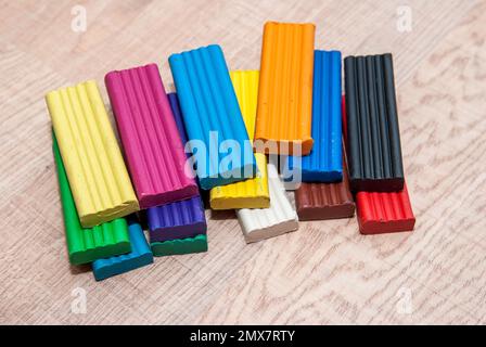 blocchi di plastilina colorati Foto Stock