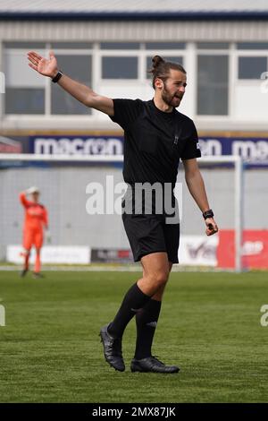 Fa Wales, ufficiali di calcio in azione alla partita delle leghe di Adran Foto Stock