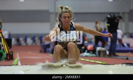 Ostrava, Repubblica Ceca. 02nd Feb, 2023. Ottavia Cestonaro dall'Italia gareggia in triplice salto durante l'incontro di atletica indoor ceco della categoria argento del World Indoor Tour, il 2 febbraio 2023, a Ostrava, Repubblica Ceca. Credit: Petr Sznapka/CTK Photo/Alamy Live News Foto Stock